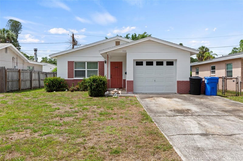 1735 Mississippi Ave, St Petersburg, FL 33703
