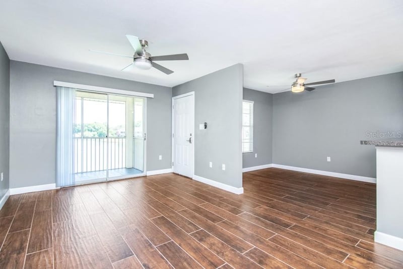 214 Lake Parsons GREEN #208, Brandon, FL 33511