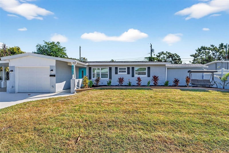 6965 21st St, St Petersburg, FL 33702
