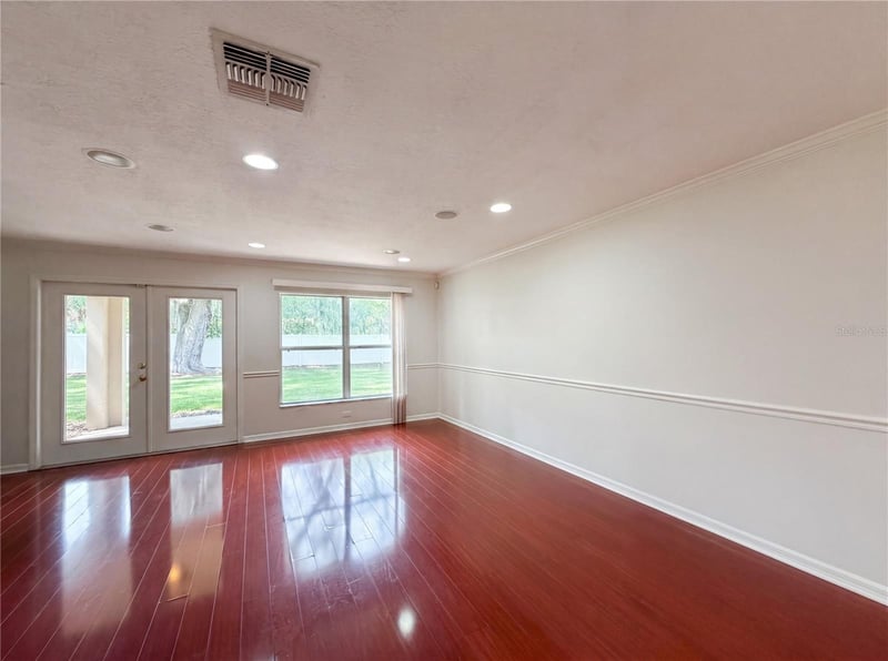 2972 Royal Tuscan Ln, Valrico, FL 33594