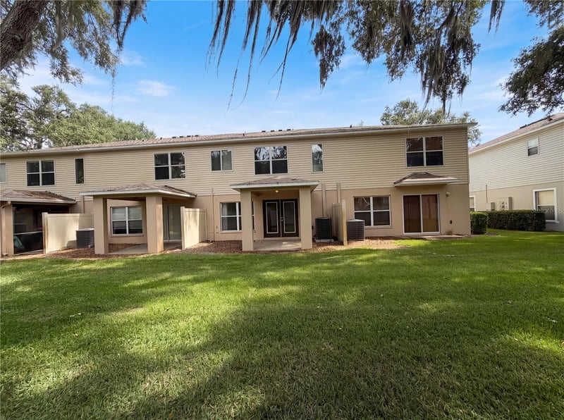 2972 Royal Tuscan Ln, Valrico, FL 33594