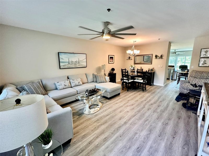 2020 Shangrila Dr #219, Clearwater, FL 33763