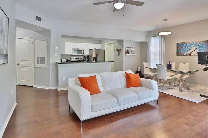 5125 Palm Springs Blvd #15104, Tampa, FL 33647