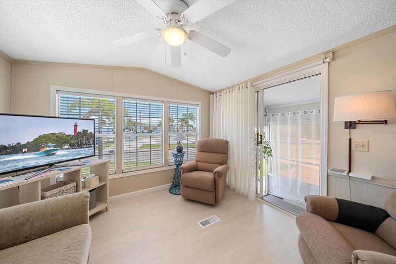 58 Montego Dr, Palmetto, FL 34221