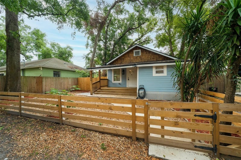 6704 Taliaferro Ave, Tampa, FL 33604