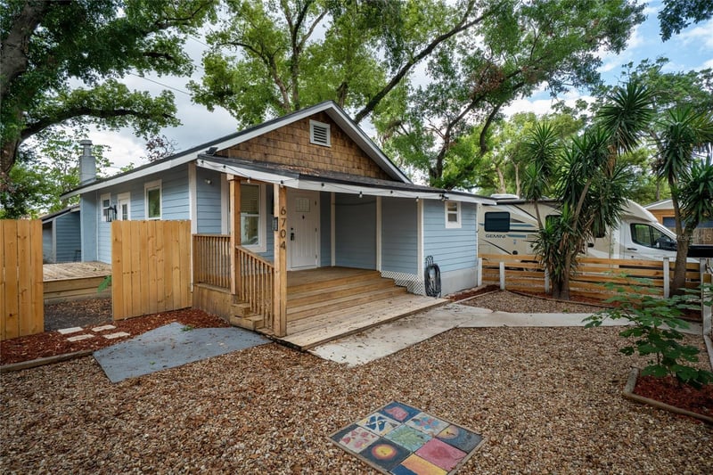 6704 Taliaferro Ave, Tampa, FL 33604