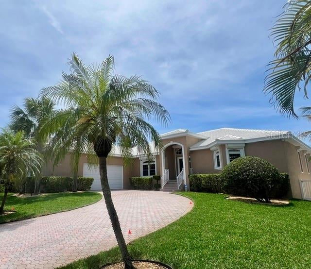 120 9th St, Tierra Verde, FL 33715