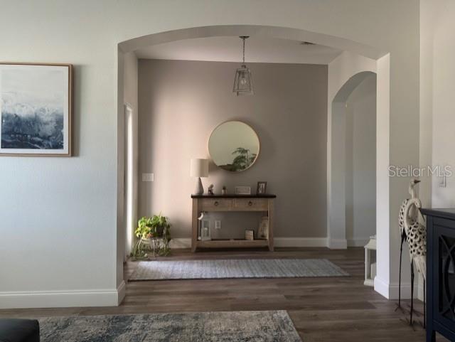 10662 Pictorial Park Dr, Tampa, FL 33647
