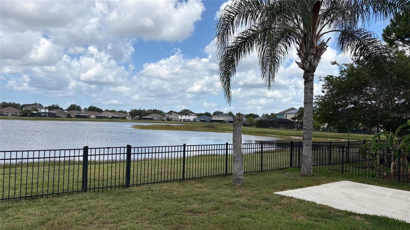 10152 Celtic Ash Dr, Ruskin, FL 33573