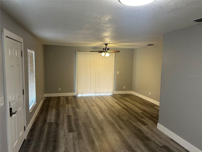 6301 58th St #1001, Pinellas Park, FL 33781