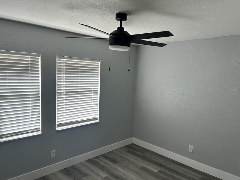 6301 58th St #1001, Pinellas Park, FL 33781