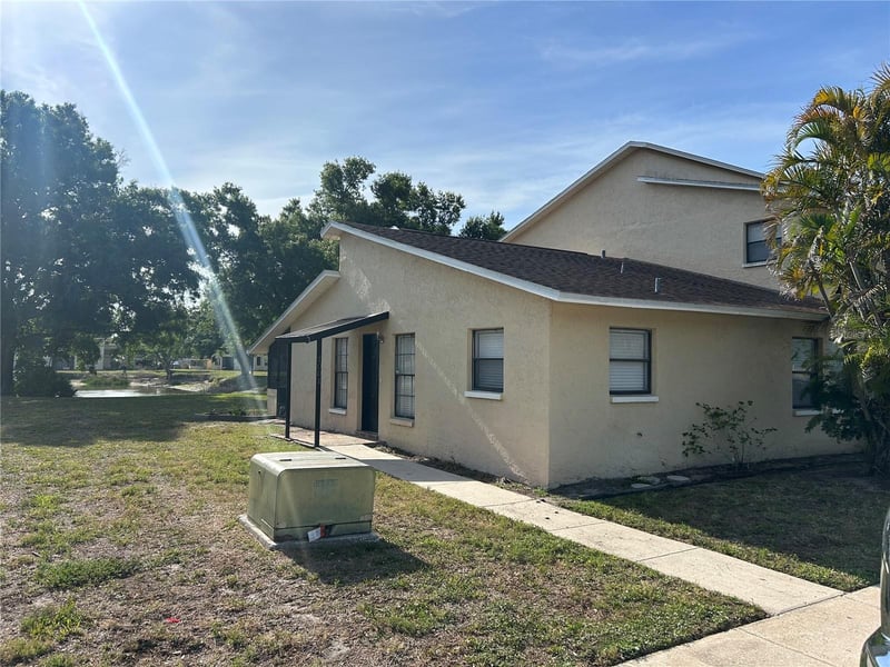 6301 58th St #1001, Pinellas Park, FL 33781