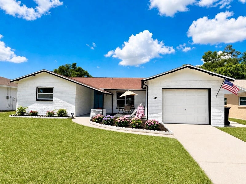 143 Valley Cir, Brandon, FL 33510