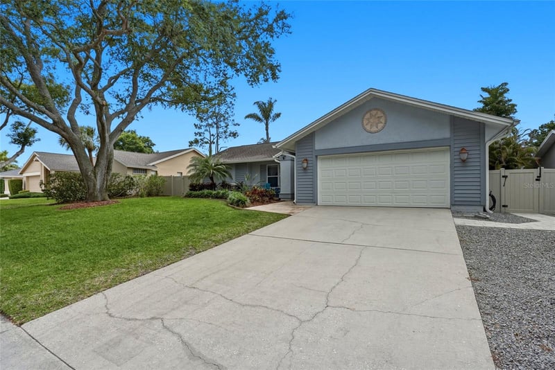5015 Bridgeport Dr, Safety Harbor, FL 34695