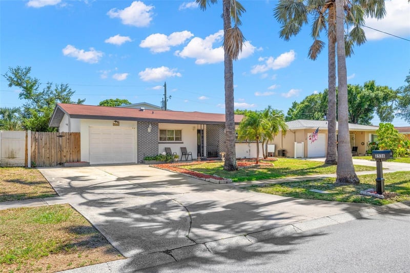 2536 Keene Park Dr, Largo, FL 33771