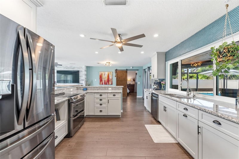 1138 Pelican Pl, Safety Harbor, FL 34695