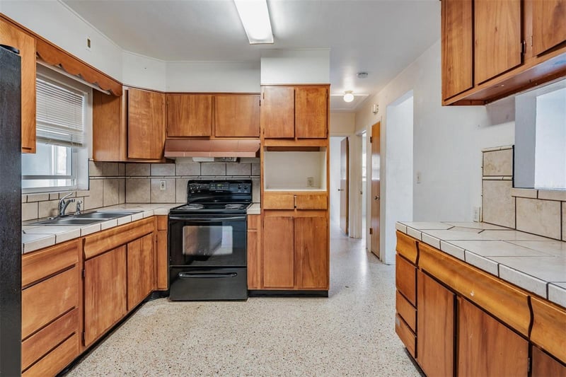 4357 32nd Ave, St Petersburg, FL 33713