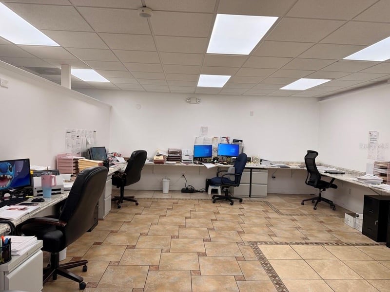 7117 Armenia Ave, Tampa, FL 33604