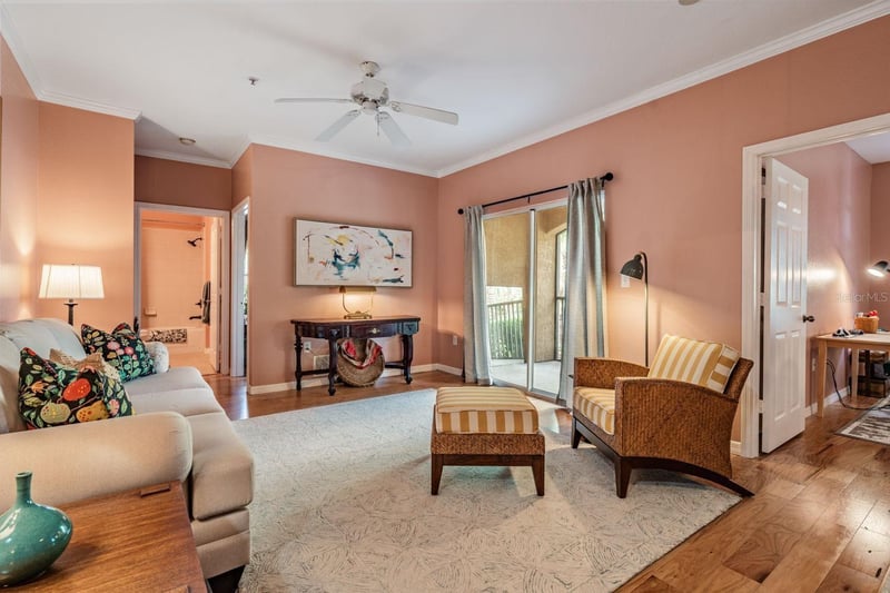 10103 Courtney Oaks Cir #103, Tampa, FL 33619