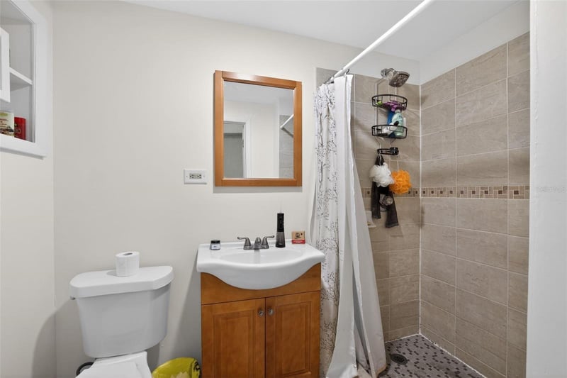 2015 Clarice Cir, Tampa, FL 33619