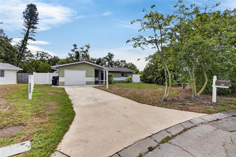 2115 Euclid Cir, Clearwater, FL 33764