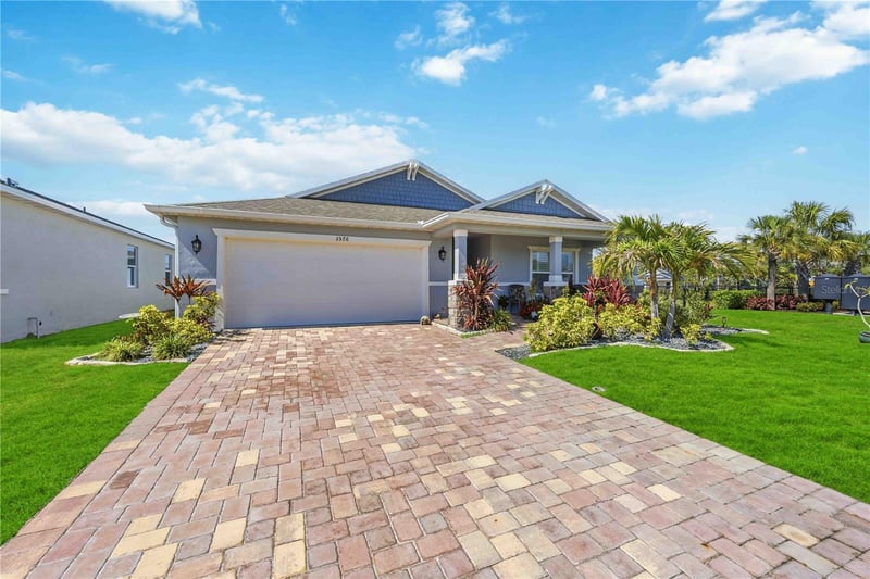 3576 74th Avenue Cir, Sarasota, FL 34243
