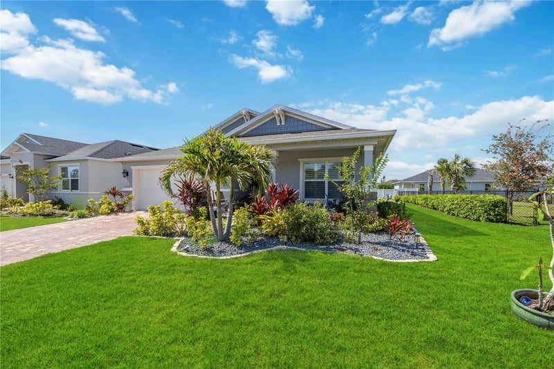 3576 74th Avenue Cir, Sarasota, FL 34243