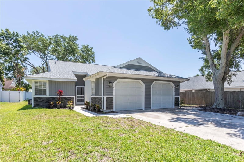 327 Phlox Dr #327, Palm Harbor, FL 34684