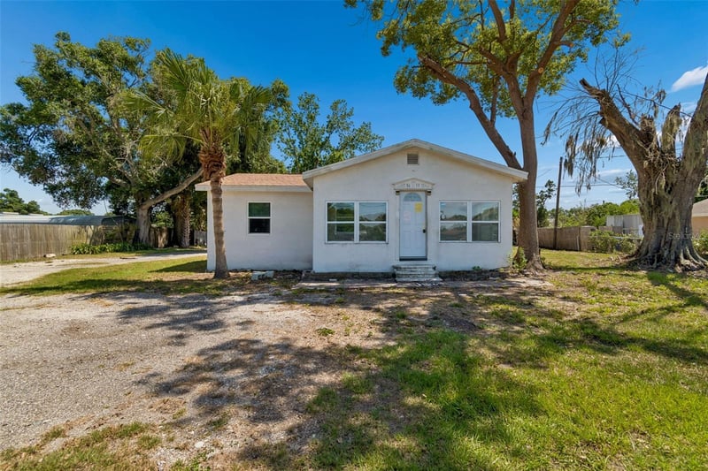 1611 Shell Point Rd, Ruskin, FL 33570