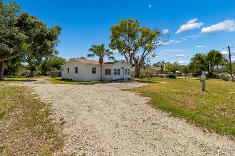 1611 Shell Point Rd, Ruskin, FL 33570