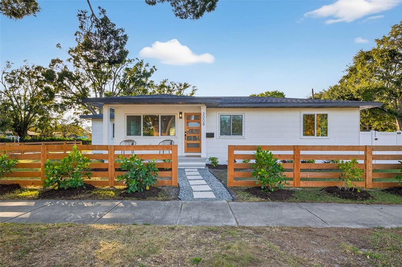 3008 Jackson St, St Petersburg, FL 33704