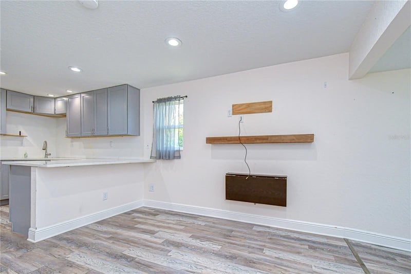 2933 56th Ave, St Petersburg, FL 33714