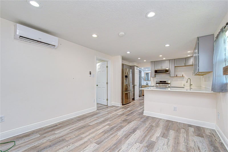 2933 56th Ave, St Petersburg, FL 33714