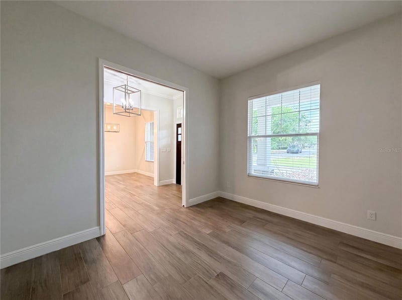 401 River Bed Ct, Wimauma, FL 33598
