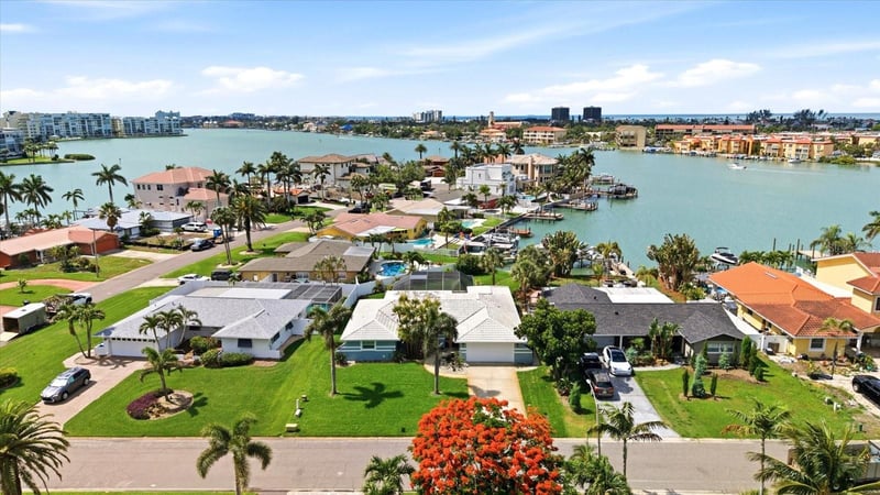 8008 13th Ave, St Petersburg, FL 33707