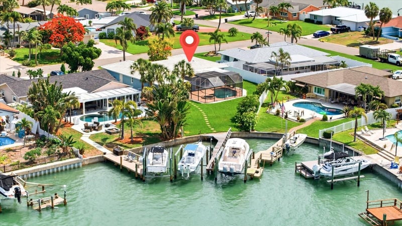 8008 13th Ave, St Petersburg, FL 33707