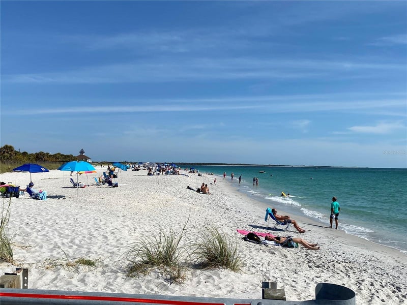 710 116th Ave, Treasure Island, FL 33706