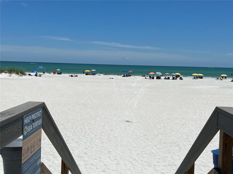 710 116th Ave, Treasure Island, FL 33706