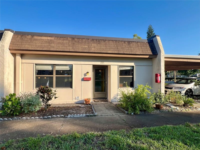 2971 Mission Dr #54F, Clearwater, FL 33759