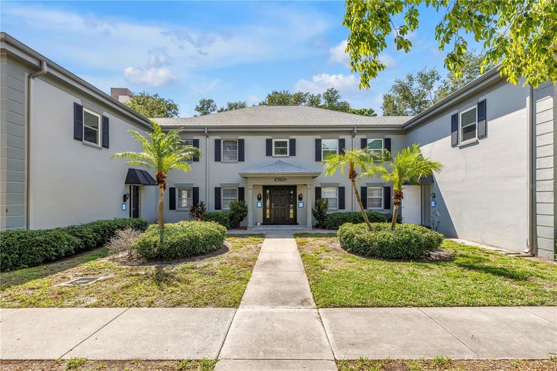 6960 Sunset Dr #1A, South Pasadena, FL 33707