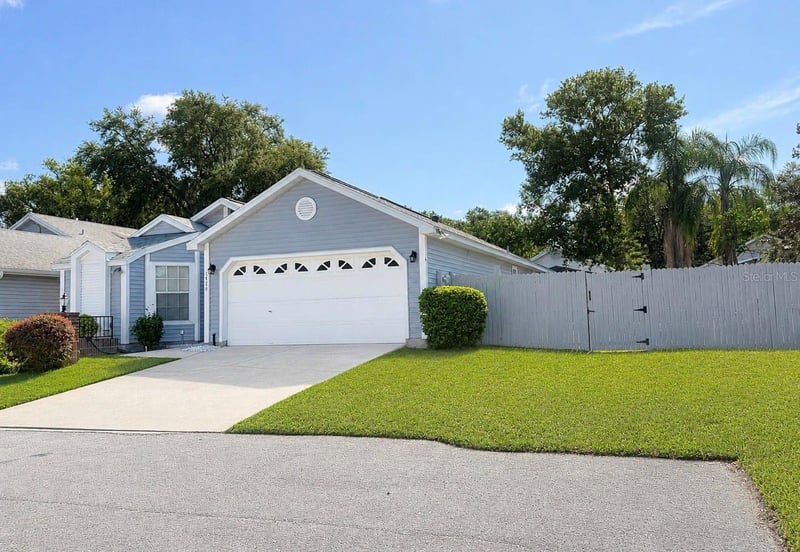 1430 Walden Oaks Pl, Plant City, FL 33563