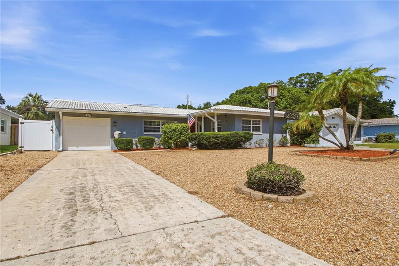 2337 Black Oak Ln, Clearwater, FL 33763