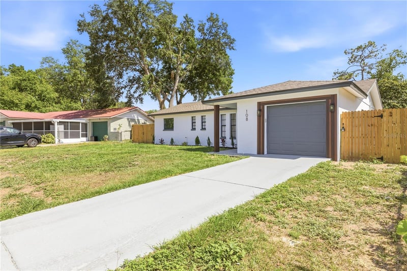 108 Inwood Cir, Brandon, FL 33510