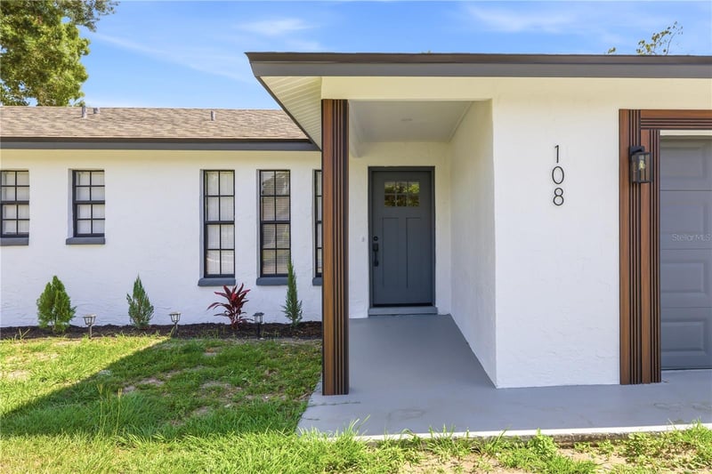 108 Inwood Cir, Brandon, FL 33510