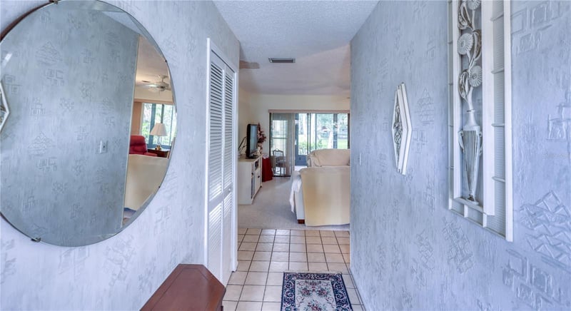 25 Tads Trl, Oldsmar, FL 34677