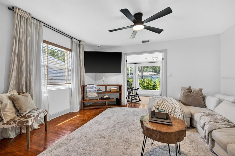 539 36th Ave, St Petersburg, FL 33704