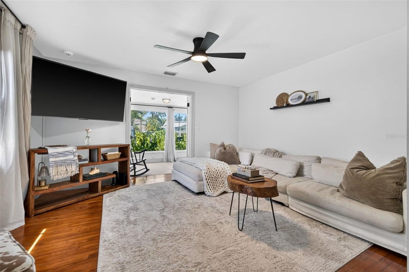 539 36th Ave, St Petersburg, FL 33704
