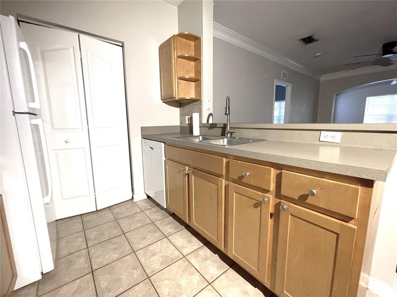 4207 Dale Mabry Hw #9201, Tampa, FL 33611