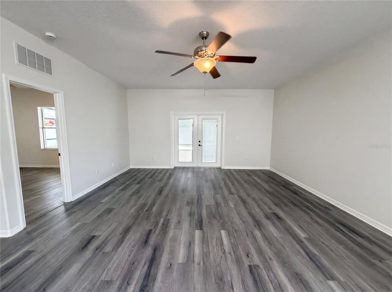 3408 Grove Blossom Ln, Plant City, FL 33567
