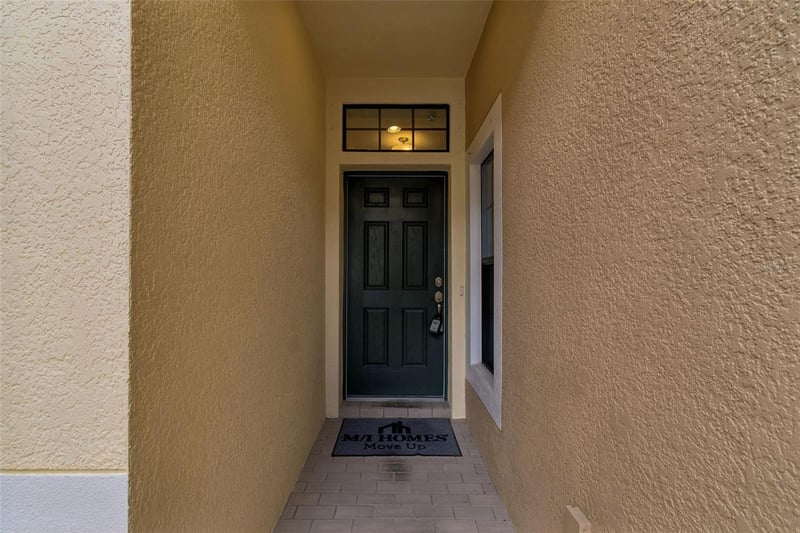 11618 Crowned Sparrow Ln, Tampa, FL 33626